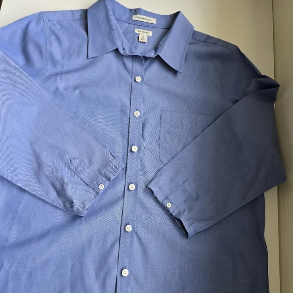 L.l. Bean Weinkle Free Oxford Shirt Sz. Medium Petite - Picture 3 of 7